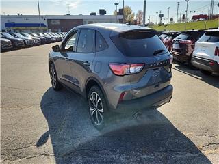 2021 Ford Escape se