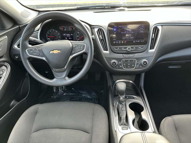 2022 chevrolet malibu fwd lt