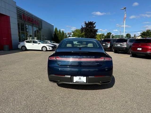 2017 lincoln mkz premiere