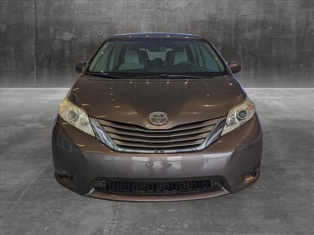 2015 toyota sienna le