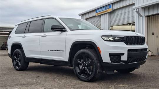 2024 Jeep Grand Cherokee altitude