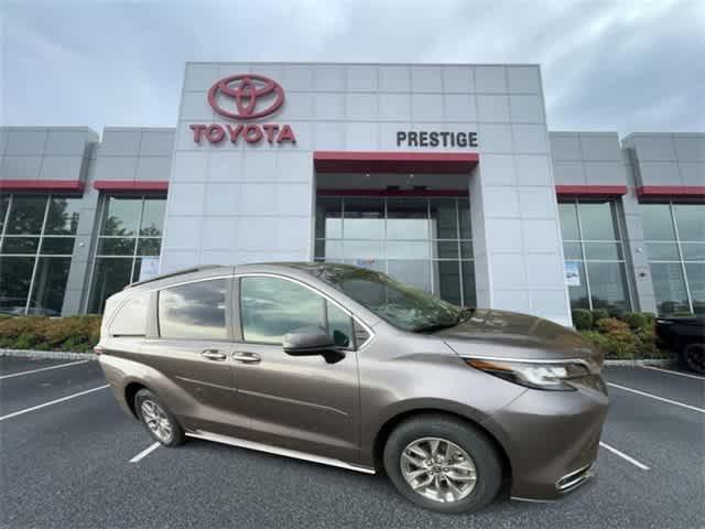2022 toyota sienna xle 7 passenger