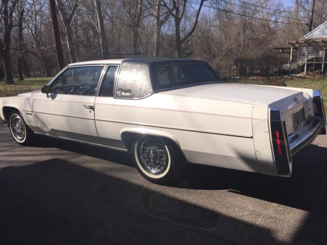 1983 cadillac deville d'elegance coupe 2-door 4.1l ***low miles" 35,000 miles