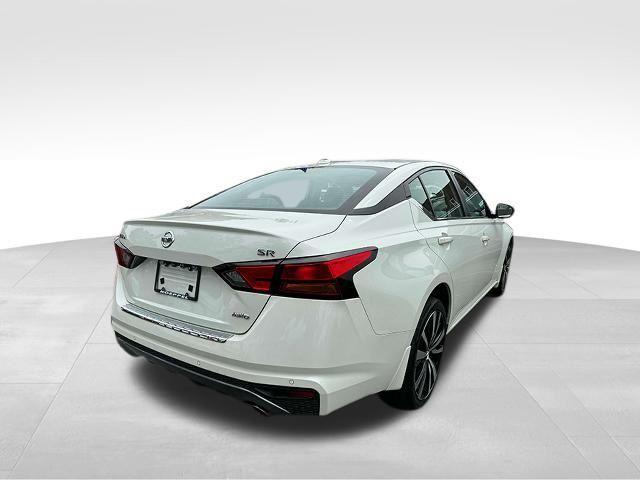 2022 nissan altima 2.5 sr