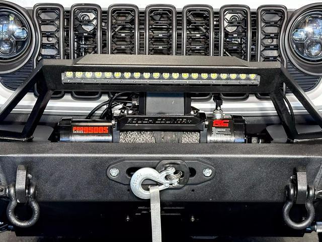 2024 jeep gladiator sport s