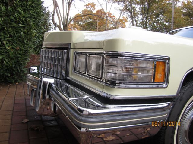 cadillac fleetwood brougham 1976