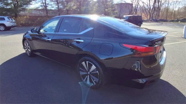 2022 nissan altima 2.5 sv