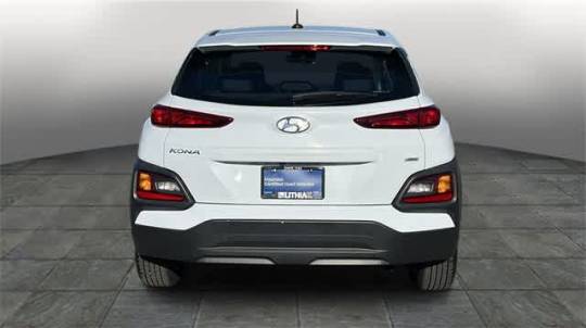 2021 hyundai kona se