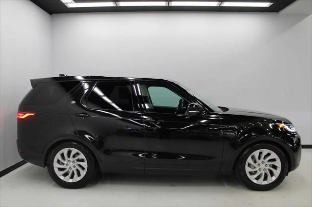 2024 land rover discovery p300 s