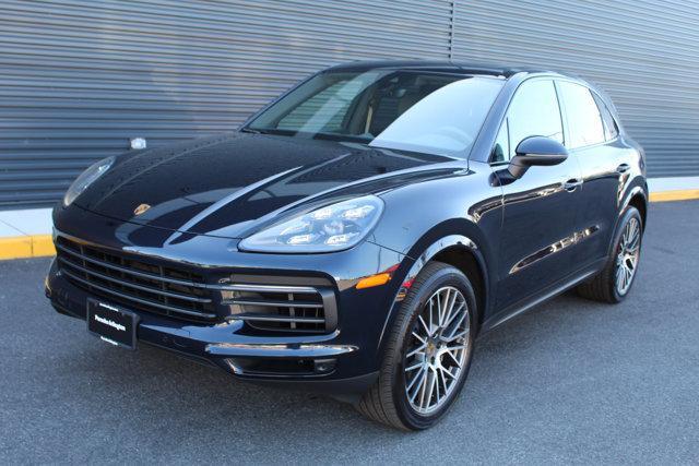 2022 porsche cayenne platinum edition