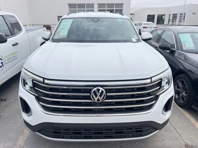 2024 volkswagen atlas 2.0t se w/technology 4motion