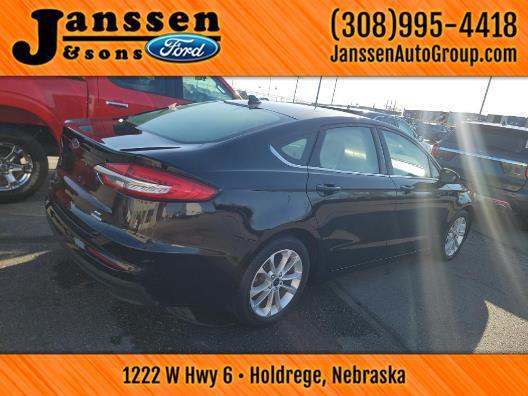 2020 ford fusion hybrid se
