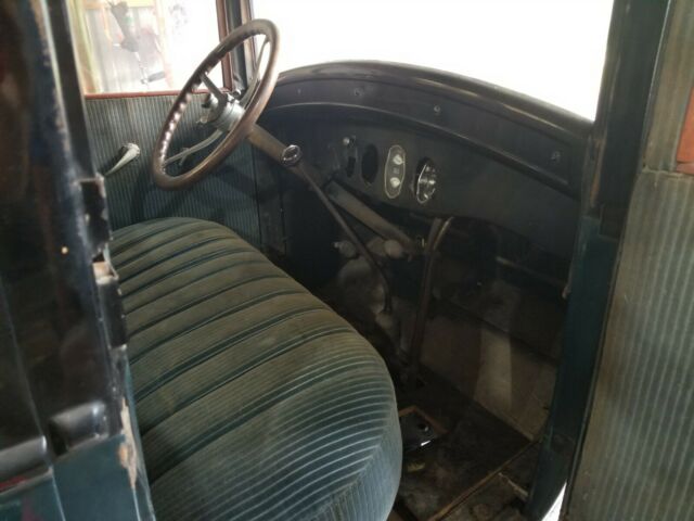 1927 buick 4 door sedan "barn find" clean title, engine starts