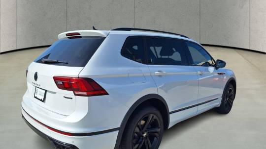 2024 Volkswagen Tiguan se r-line black