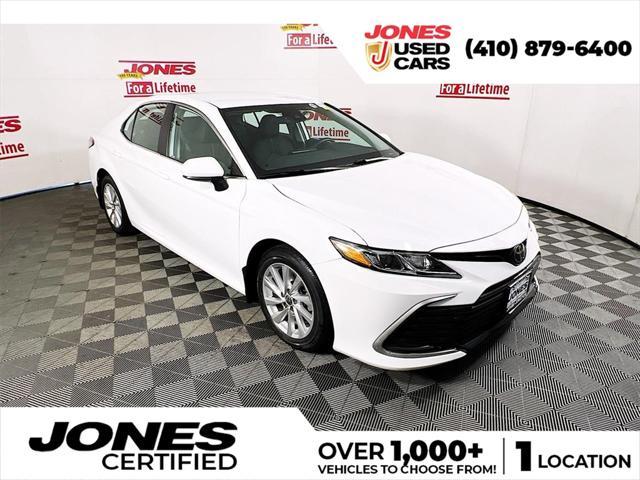 2021 toyota camry le
