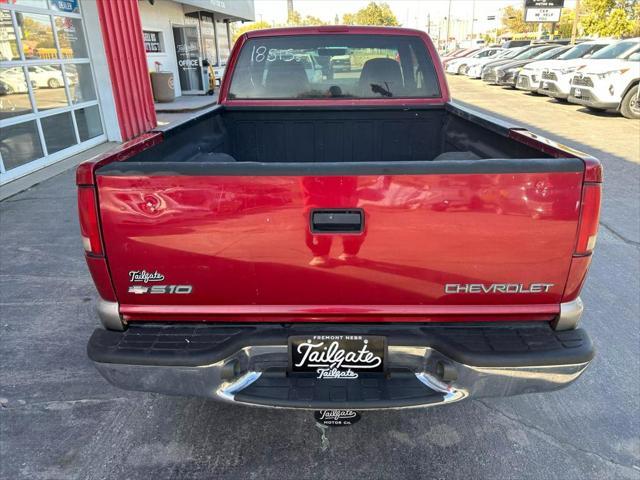1998 chevrolet s-10 base