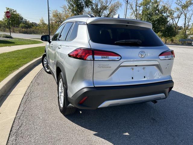 2022 toyota corolla cross le