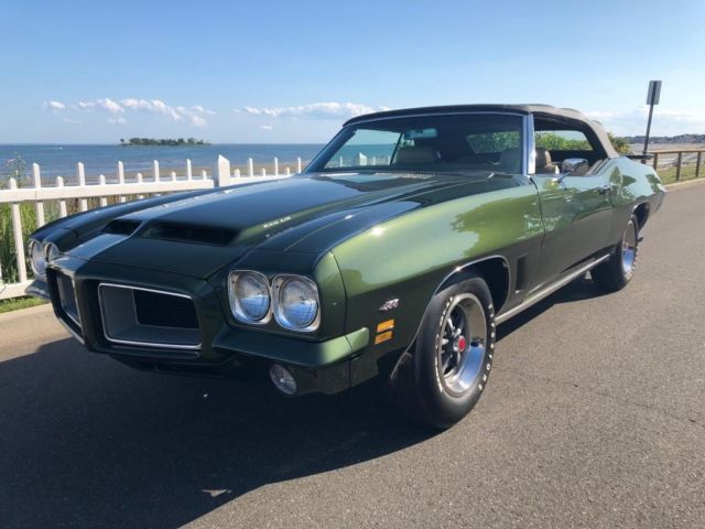 pontiac green with 89,032 miles, for sale!