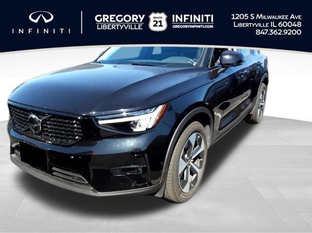 2024 volvo xc40 b5 plus dark theme