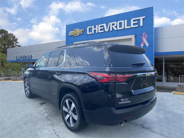 2022 chevrolet traverse lt leather