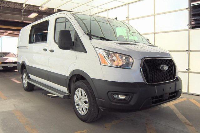 2022 ford transit-150 base
