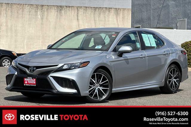 2023 toyota camry se