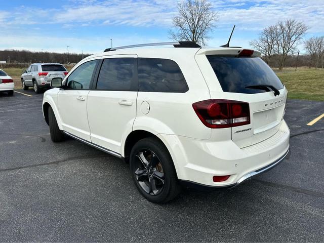 2020 dodge journey crossroad
