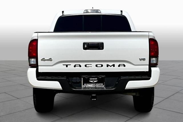 2022 toyota tacoma sr