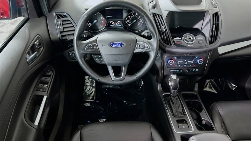 2019 ford escape titanium
