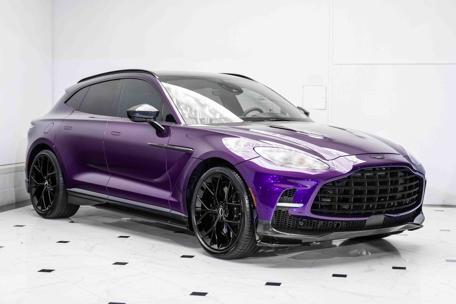 2024 aston martin dbx 707