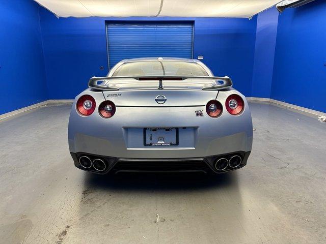 2012 nissan gt-r premium