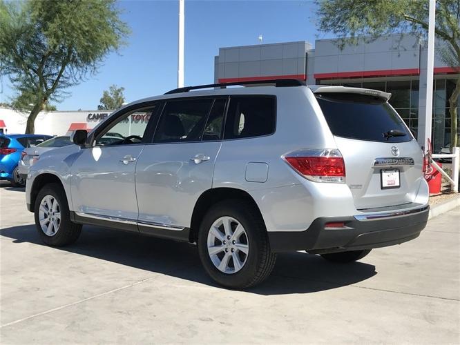 used 2013 toyota highlander plus v6 phoenix, az 85014 for sale in phoenix, arizona