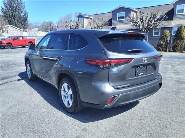 2023 toyota highlander l 4dr all-wheel drive in elgood, west virginia
