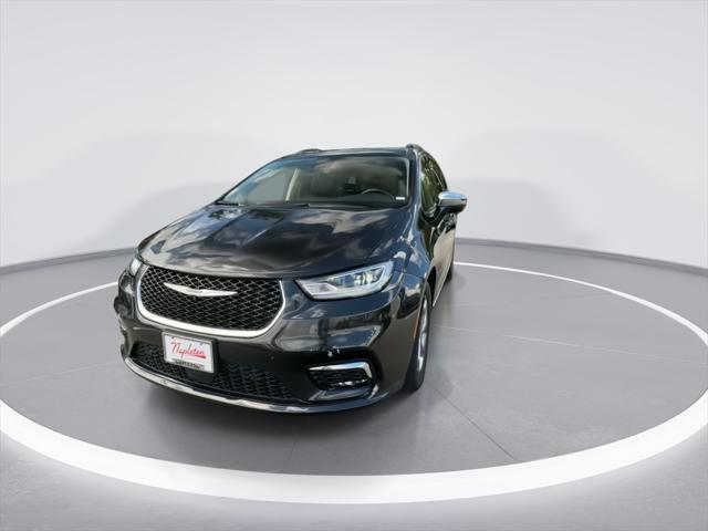 2022 chrysler pacifica limited