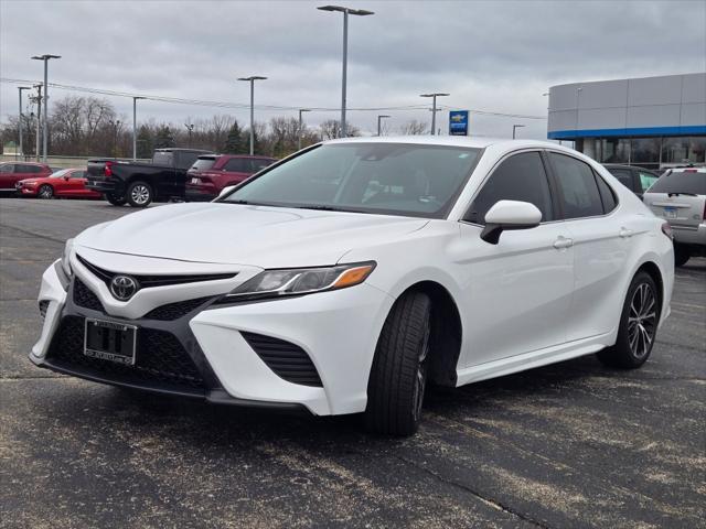 2019 toyota camry se