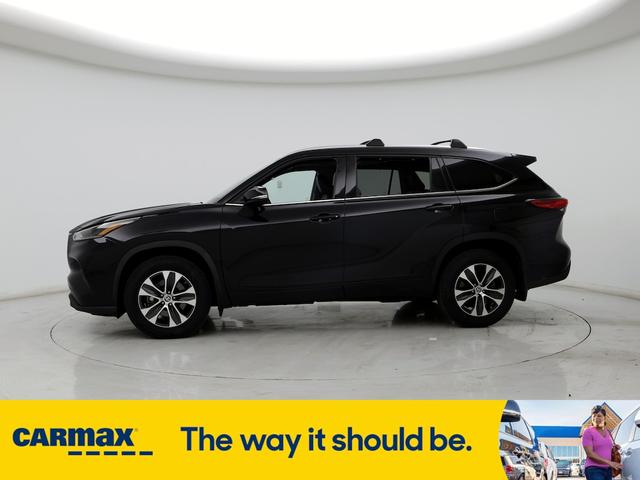 2021 toyota highlander xle