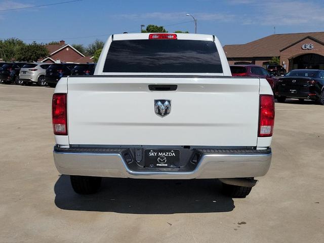 2022 ram 1500 classic slt