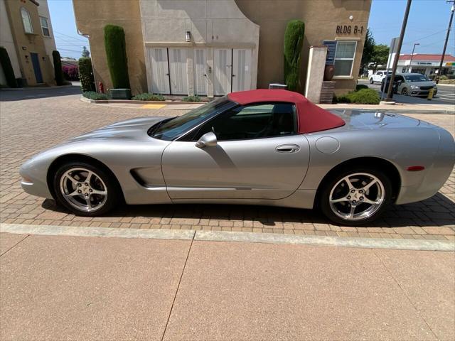 2004 chevrolet corvette base