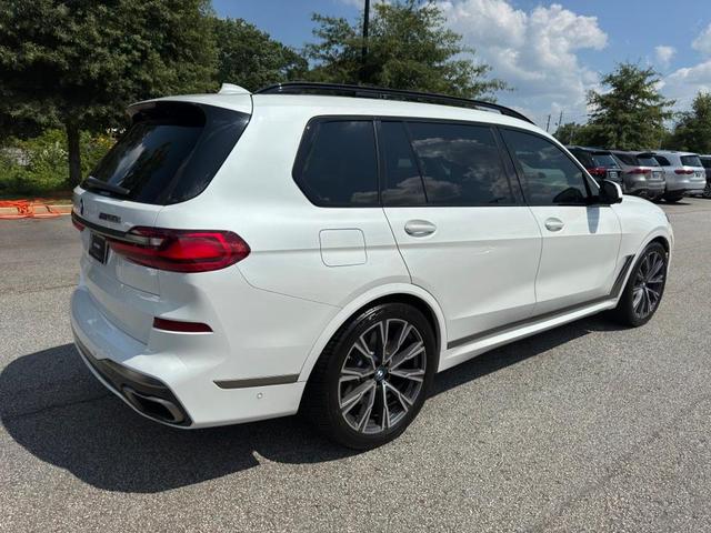 2021 bmw x7 m50i