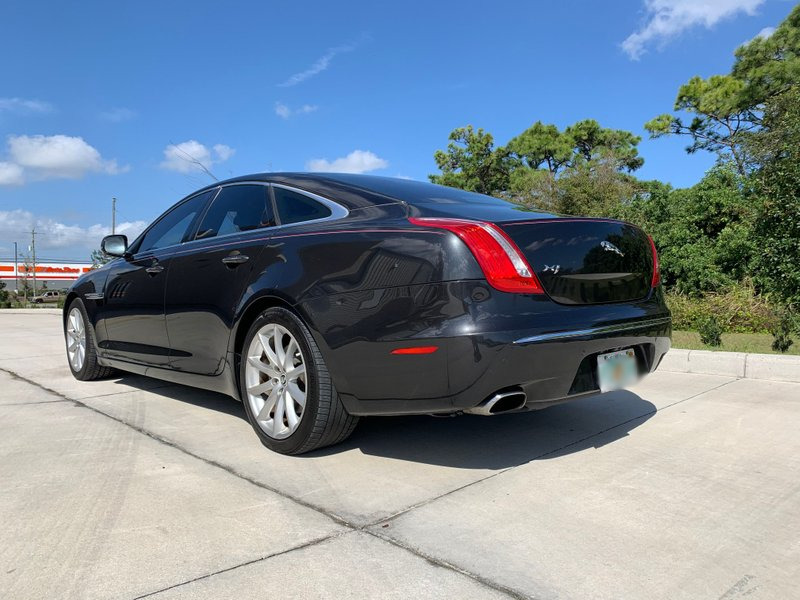 2011 jaguar xj sedan