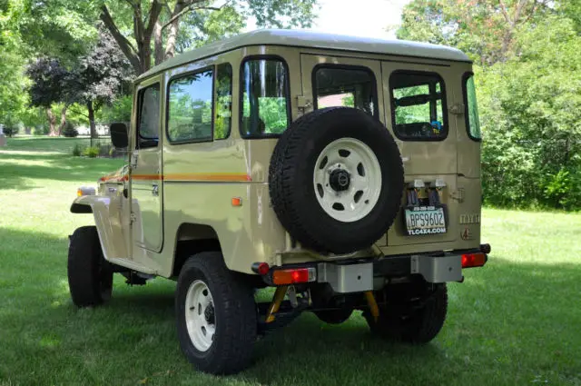 flawless 1983 fj40 w/factory power steering & a/c - 48k documented miles