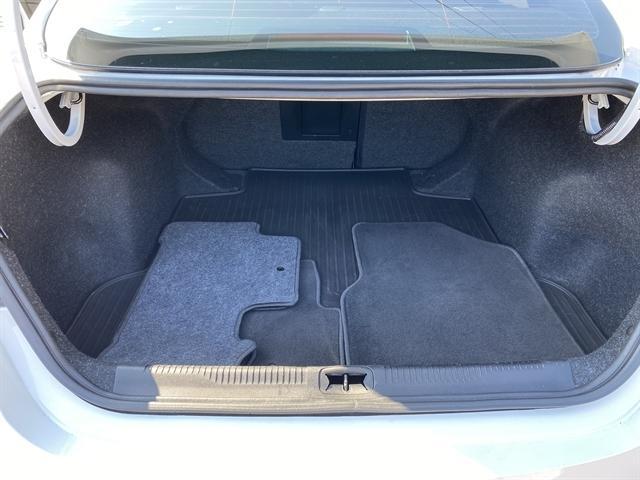 2016 chrysler 200 s
