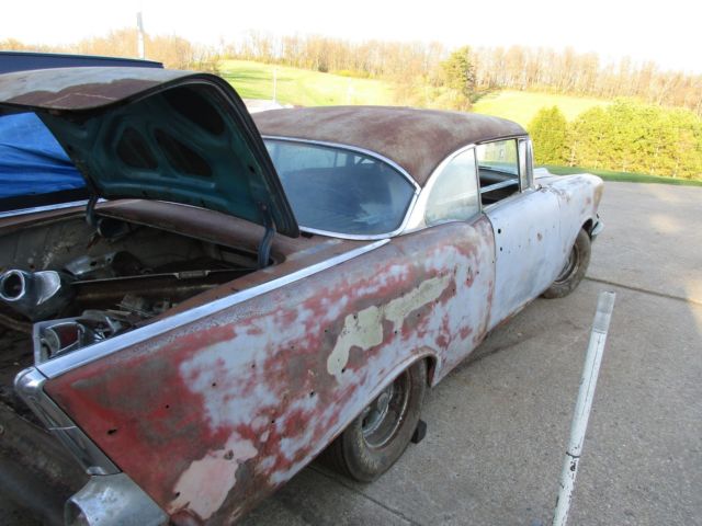 1957 chevy belair 2 door hardtop/factory power steering/brakes/rat rod muscle
