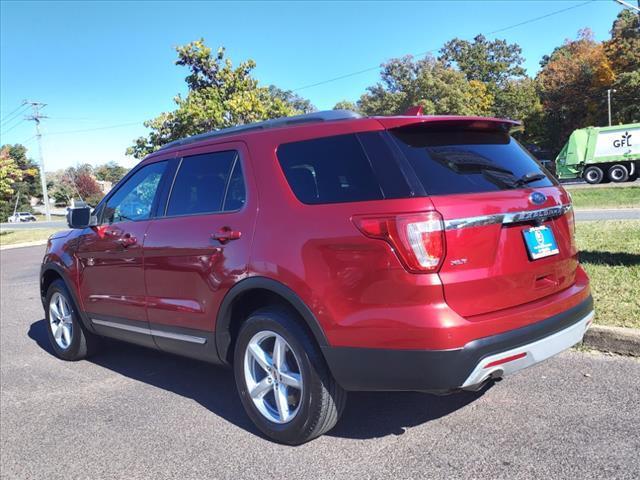 2017 ford explorer xlt