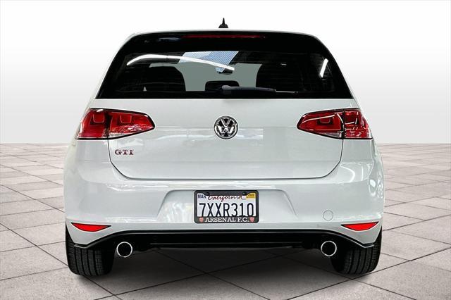 2017 volkswagen golf gti 2.0t se 4-door