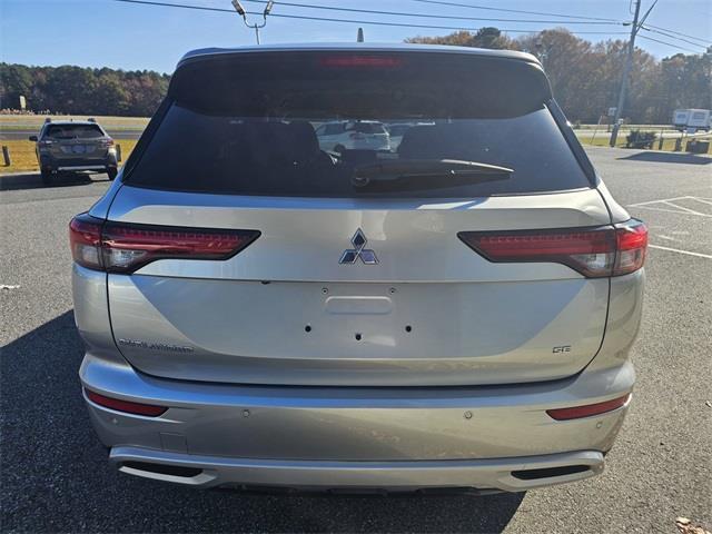 2023 mitsubishi outlander se