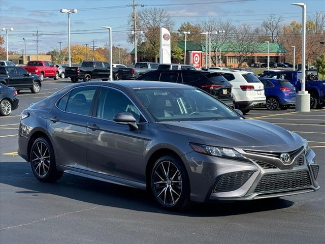 2024 toyota camry se