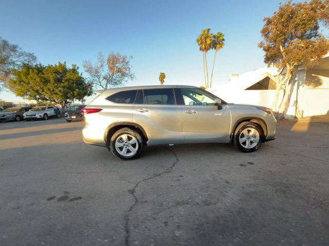 2021 toyota highlander hybrid le