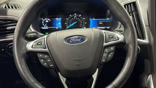 2021 Ford Edge
