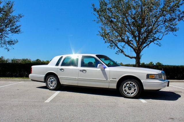 1997 lincoln town car signature